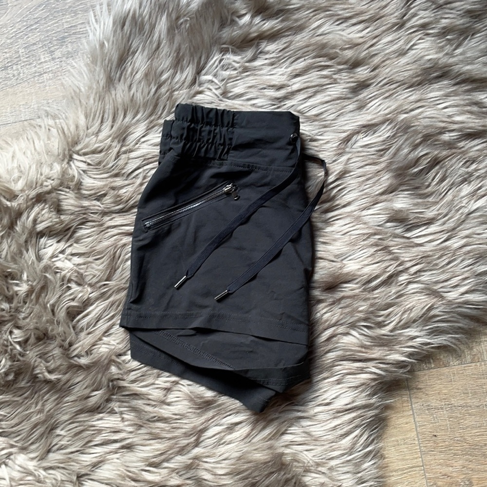 Woman’s Champion athletic short - xs